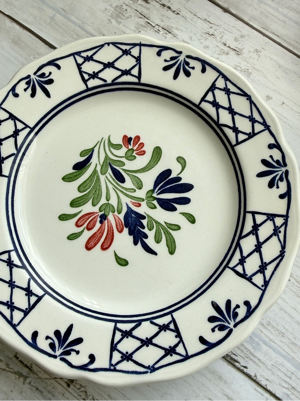 Johnson Brothers provencial appetizer Plate in White with Blue, Green and Red